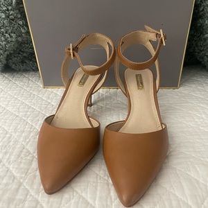 Louise et Cie size 8 Hazelnut